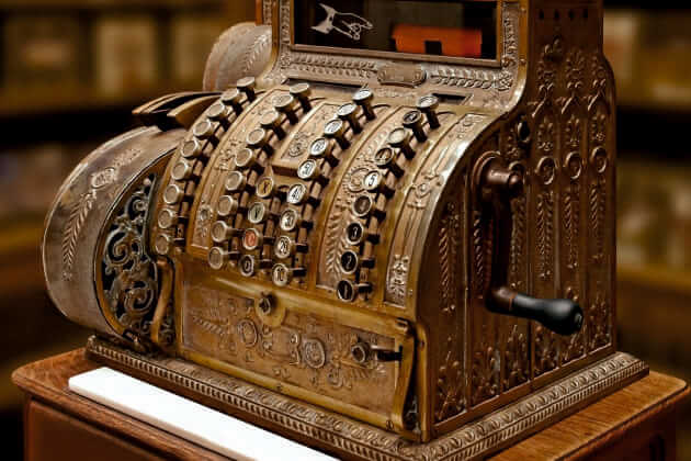 История изобретения первой кассы